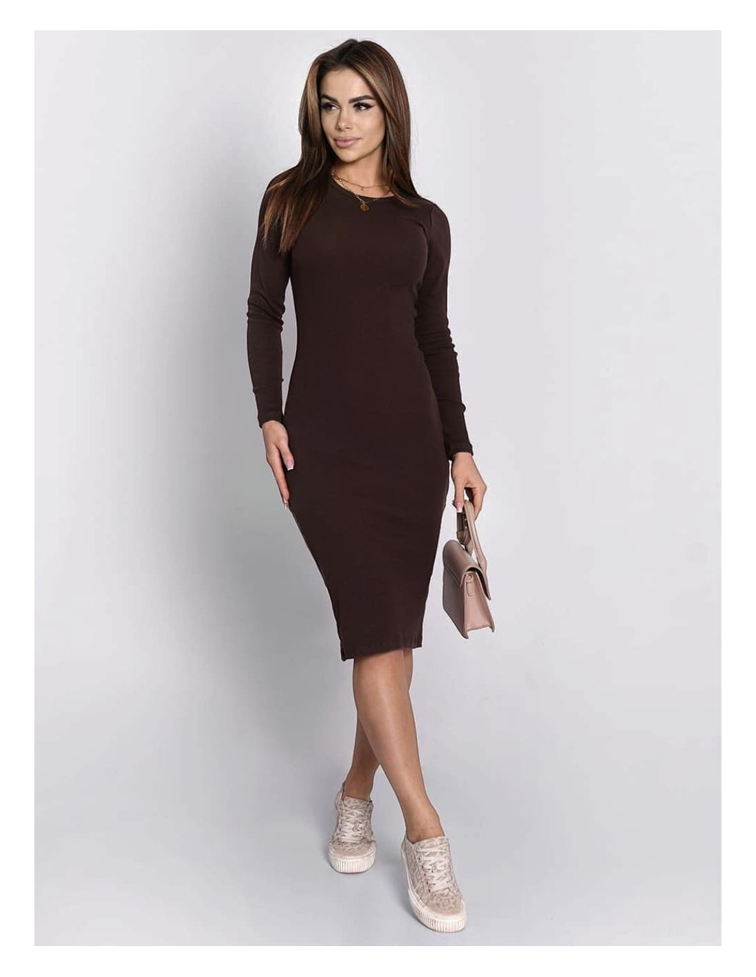 Einfaches geripptes Kleid mit langen Ärmeln, braun FG548 – Online-Shop – Boutique